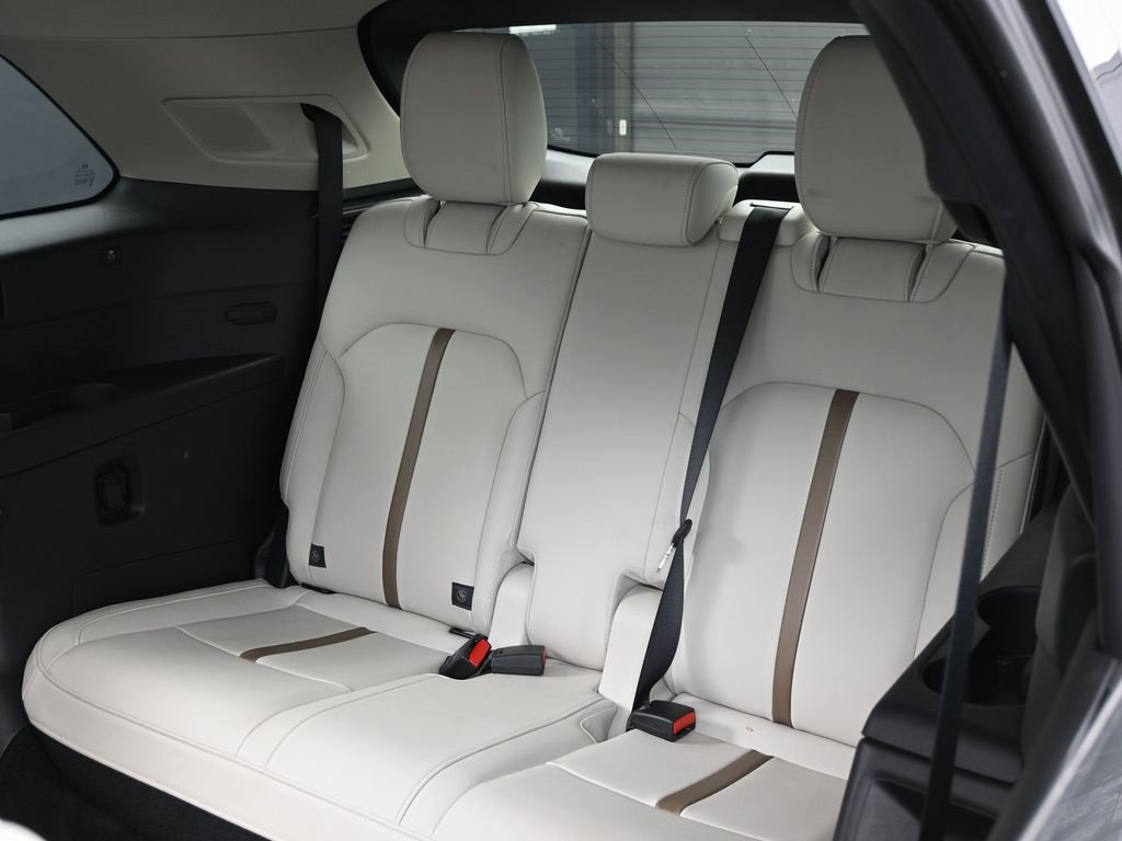 Used 2024 MAZDA CX-90 Plug-In Hybrid w/ Premium Plus image 35