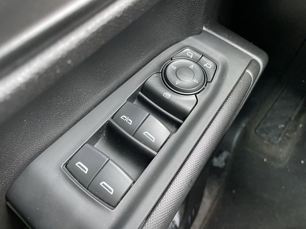 Used 2023 Chevrolet Silverado 1500 Custom image 23