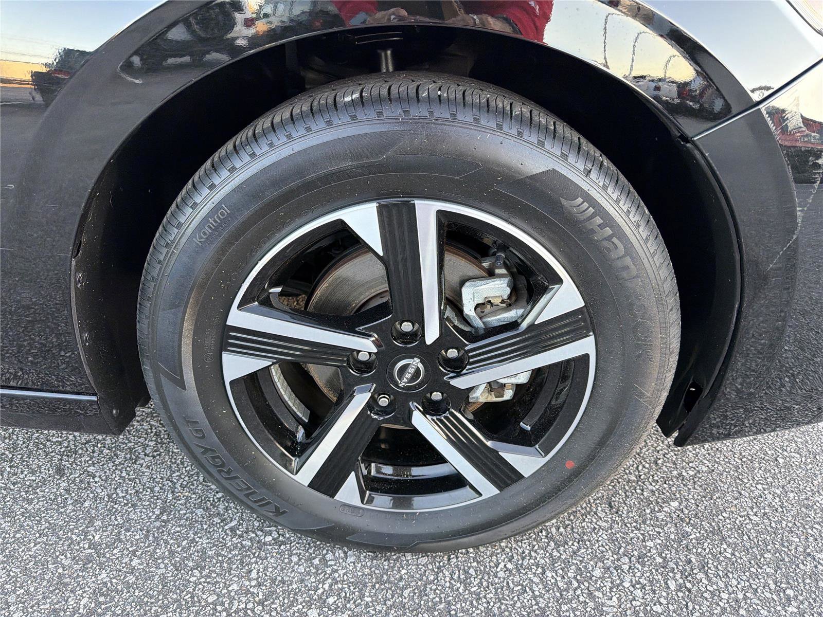 Used 2024 Nissan Sentra SV image 21