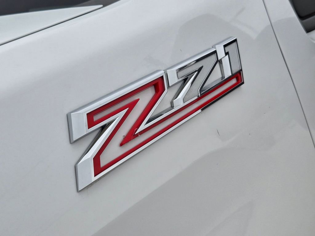 Used 2025 Chevrolet Silverado 2500 LT w/ Convenience Package image 33