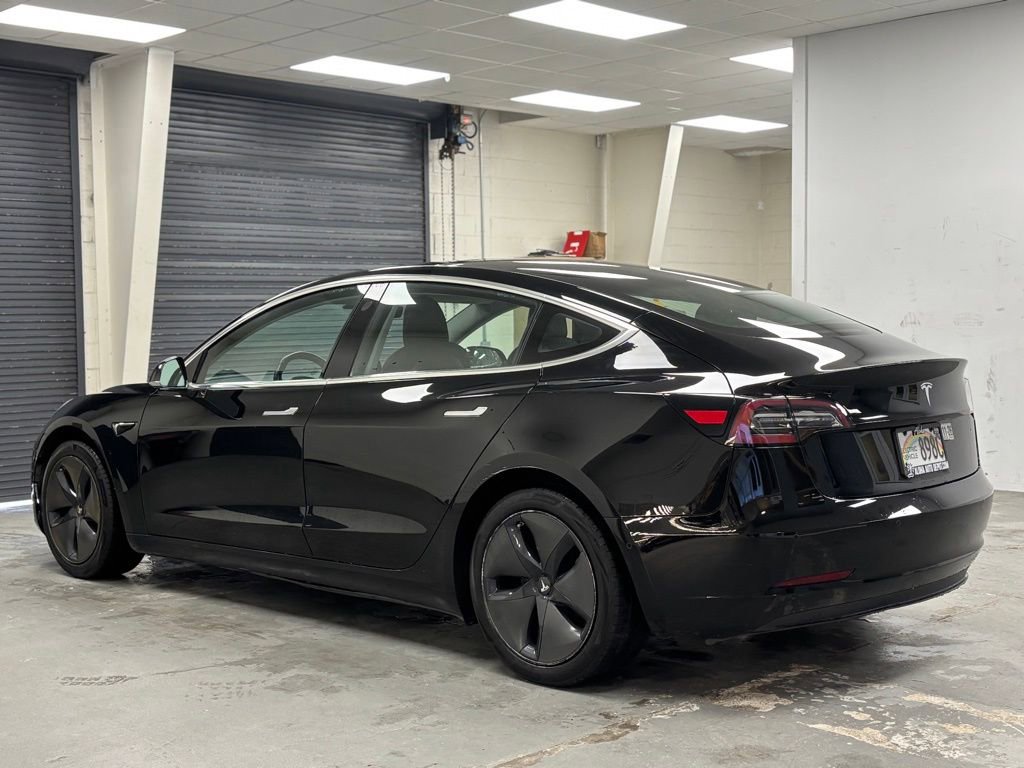 Used 2018 Tesla Model 3 Long Range image 2