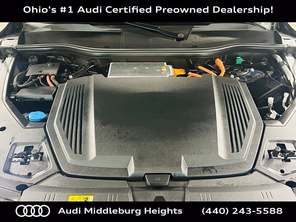 Used 2024 Audi Q8 e-tron Premium Plus w/ Premium Plus Package AWD/4WD image 30