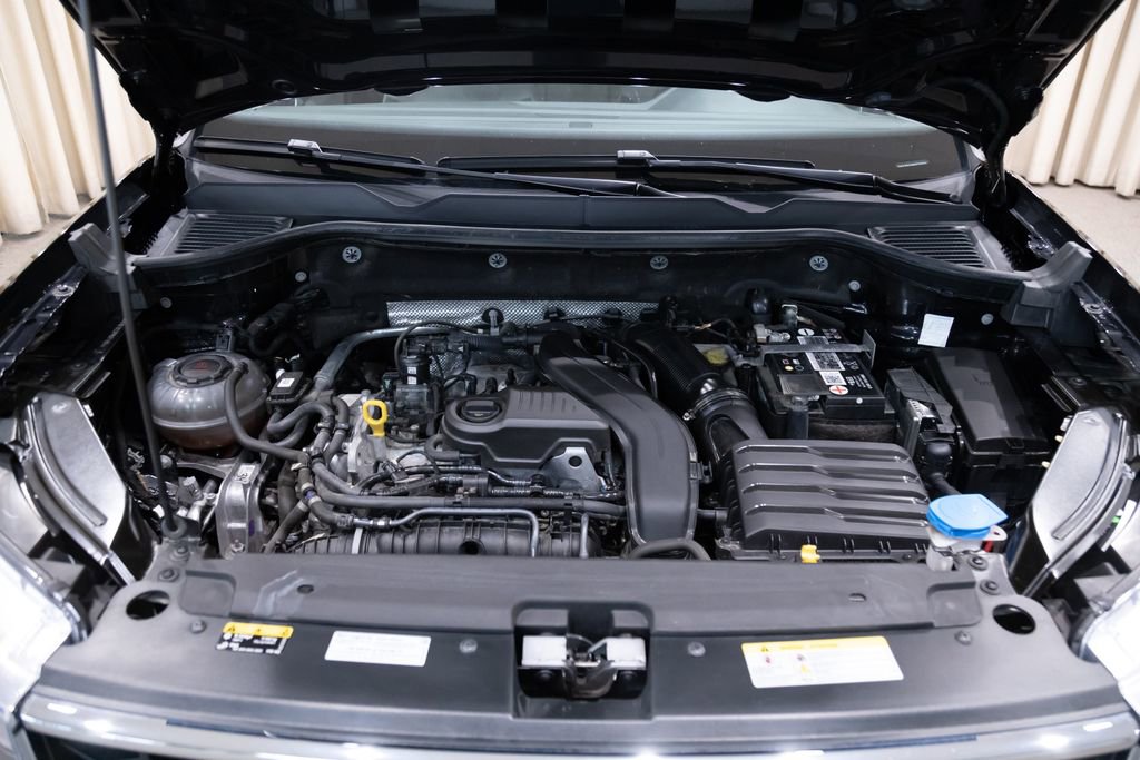 Used 2023 Volkswagen Taos SE w/ Panoramic Sunroof Package image 25