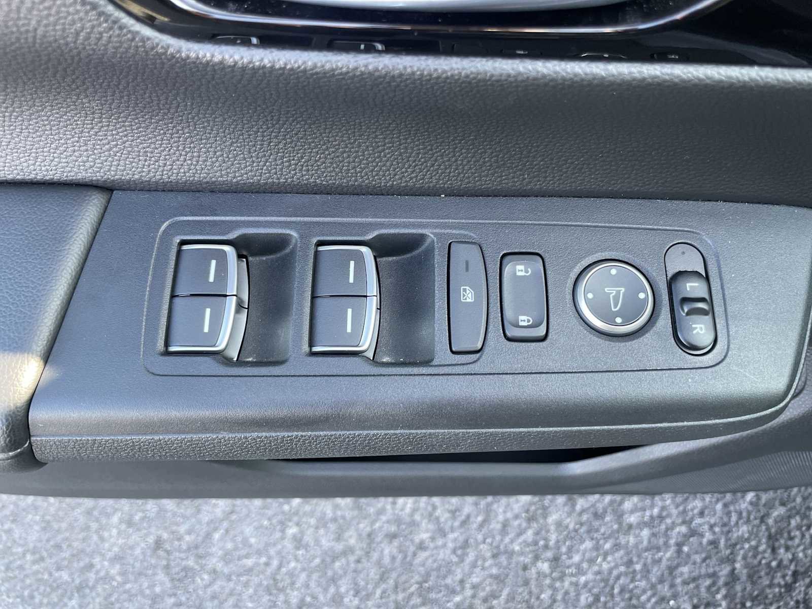 Used 2024 Honda CR-V EX-L image 15