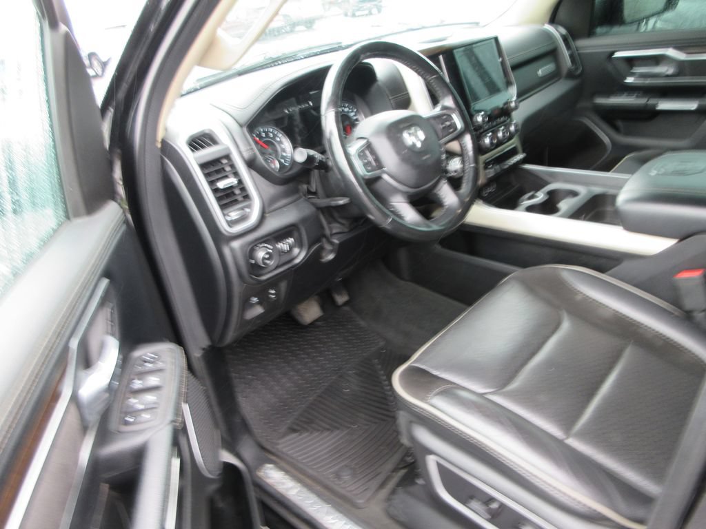 Used 2021 RAM 1500 Laramie AWD/4WD image 16