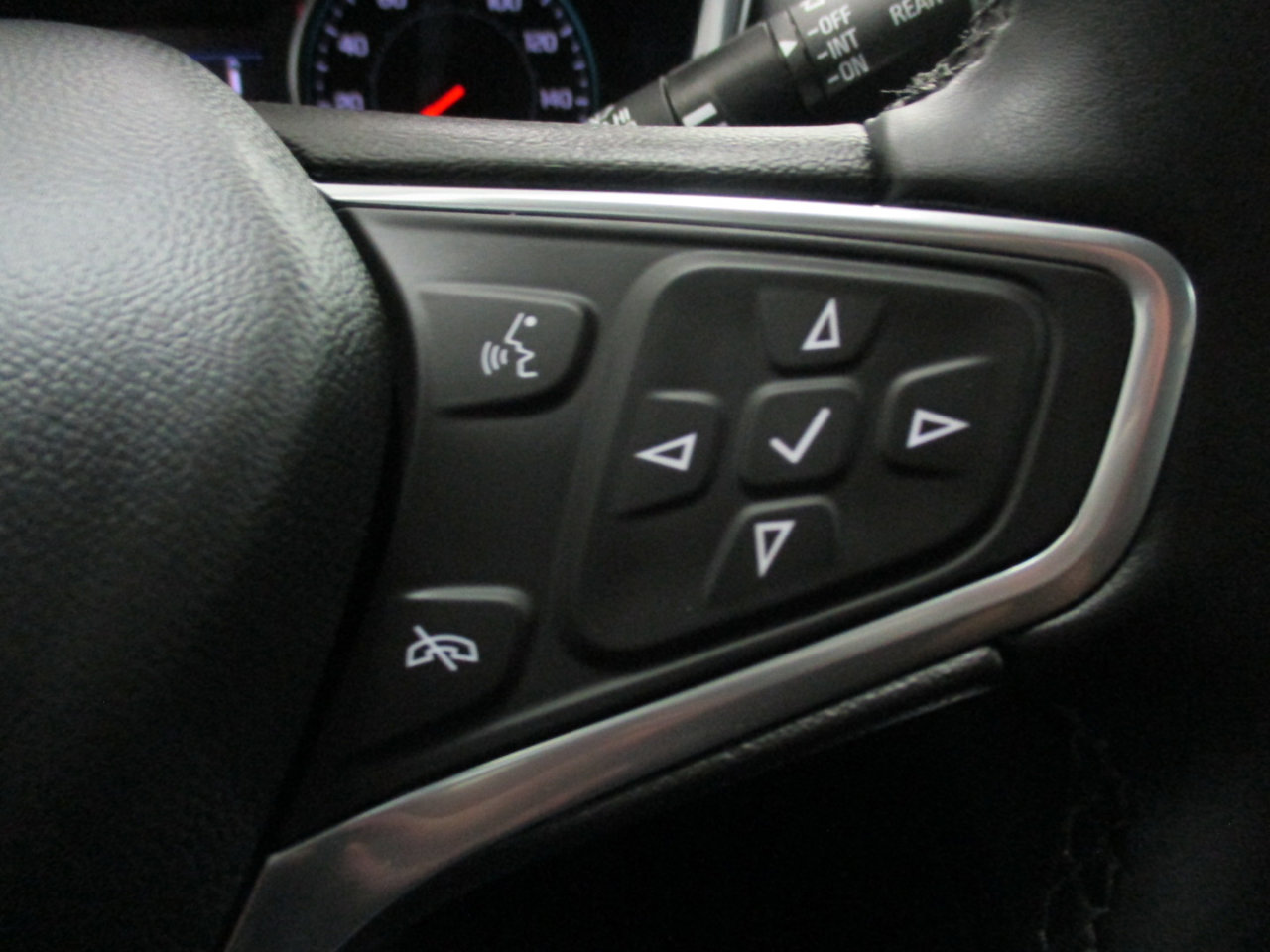 Used 2023 Chevrolet Equinox LT image 26