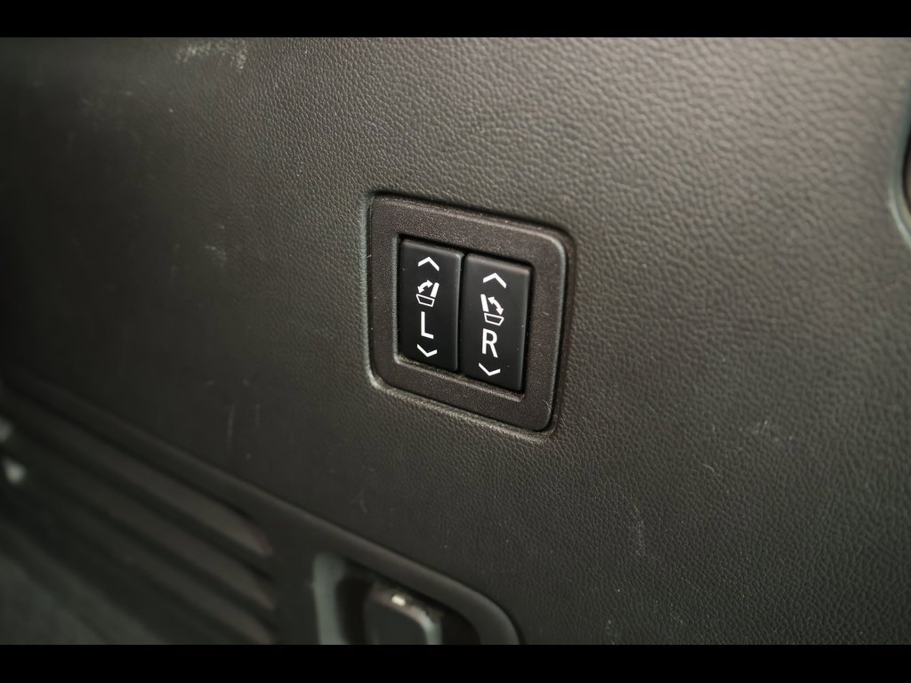 Used 2019 Chevrolet Traverse High Country image 30