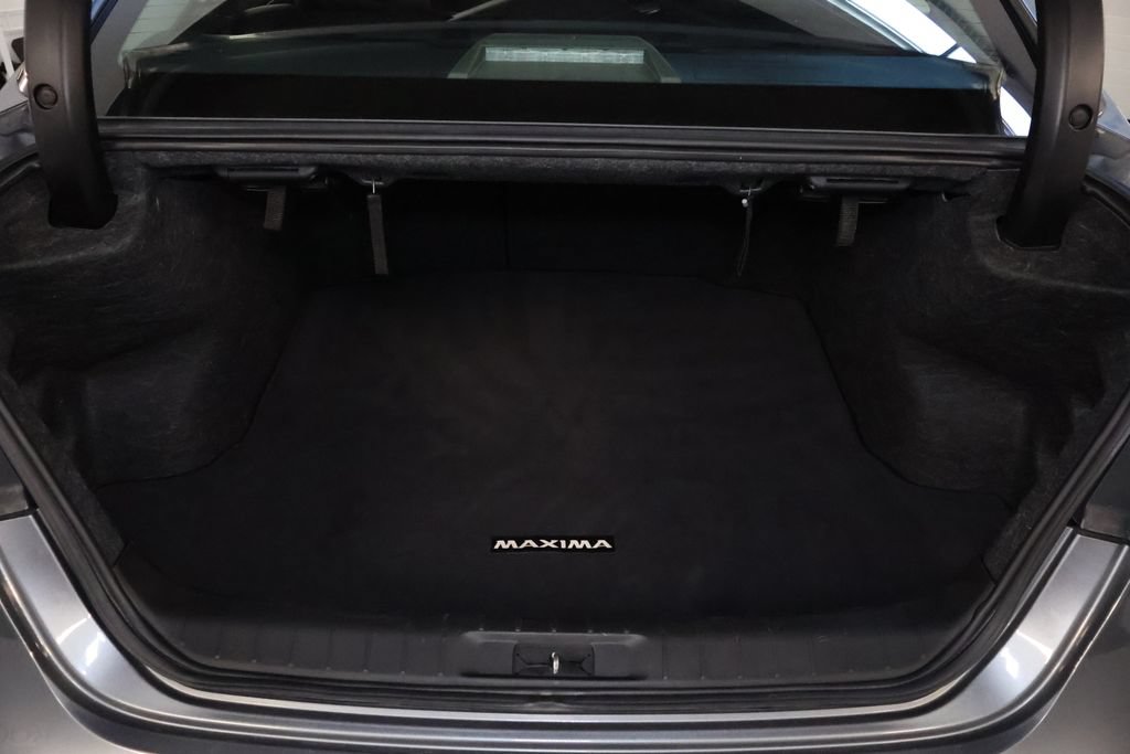 Used 2023 Nissan Maxima SV w/ Floor Mat Group FWD image 16