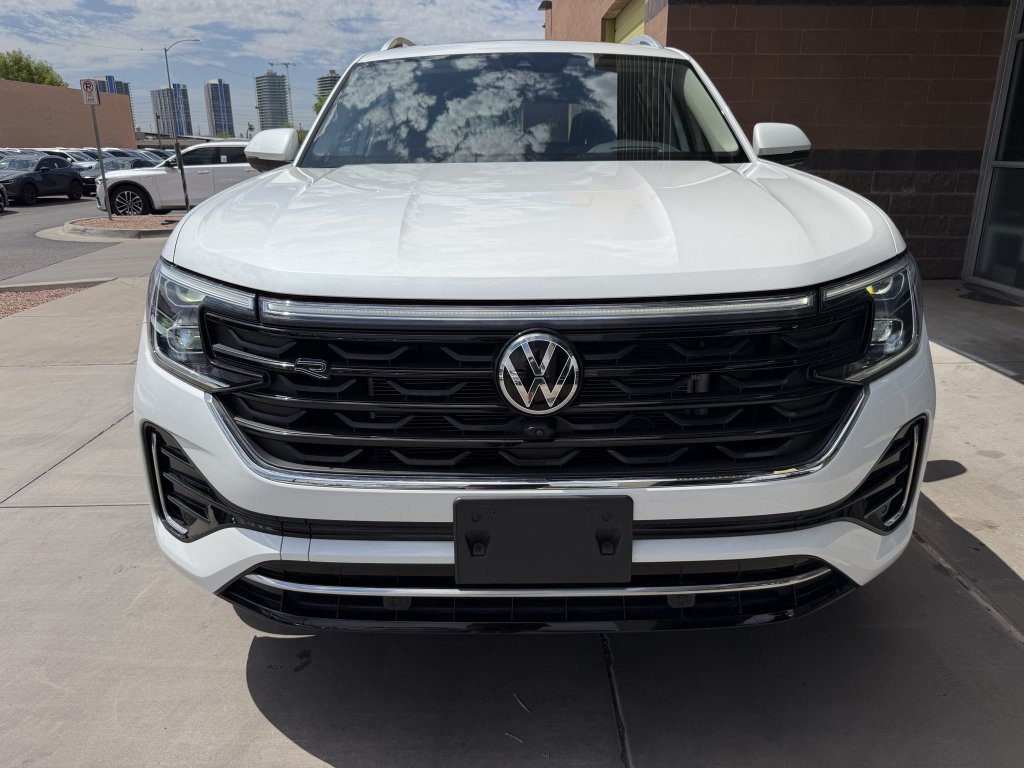 Used 2024 Volkswagen Atlas SEL Premium R-Line AWD/4WD image 10