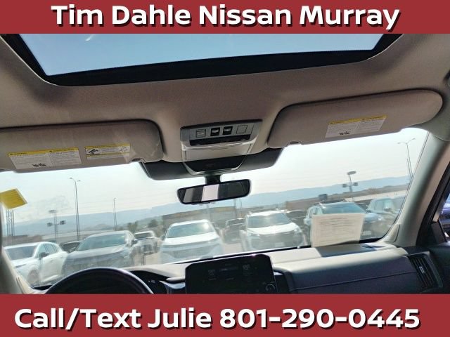 Used 2023 Nissan Pathfinder SL AWD/4WD image 14