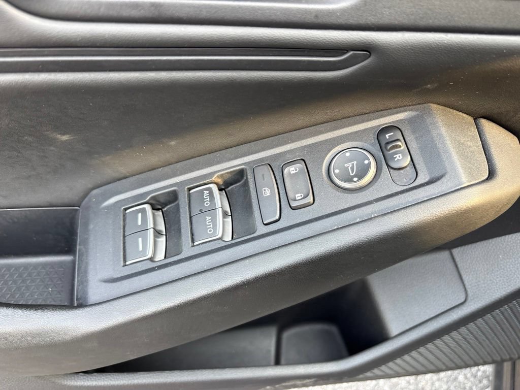 Used 2025 Honda Accord SE image 15