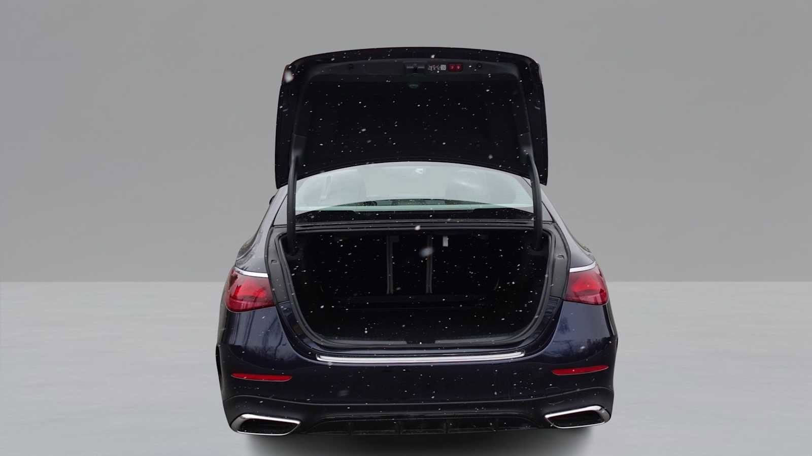 Certified 2026 Mercedes-Benz E 350 4MATIC Sedan image 9