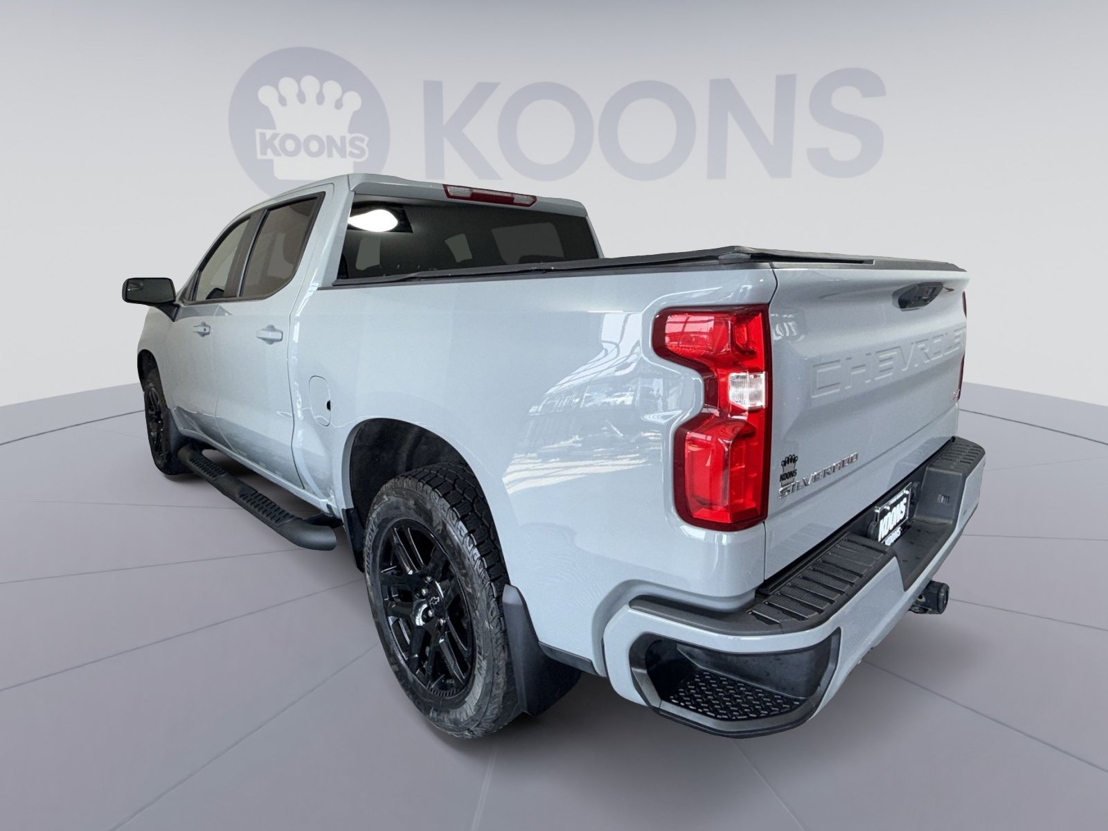 Used 2024 Chevrolet Silverado 1500 RST AWD/4WD image 4