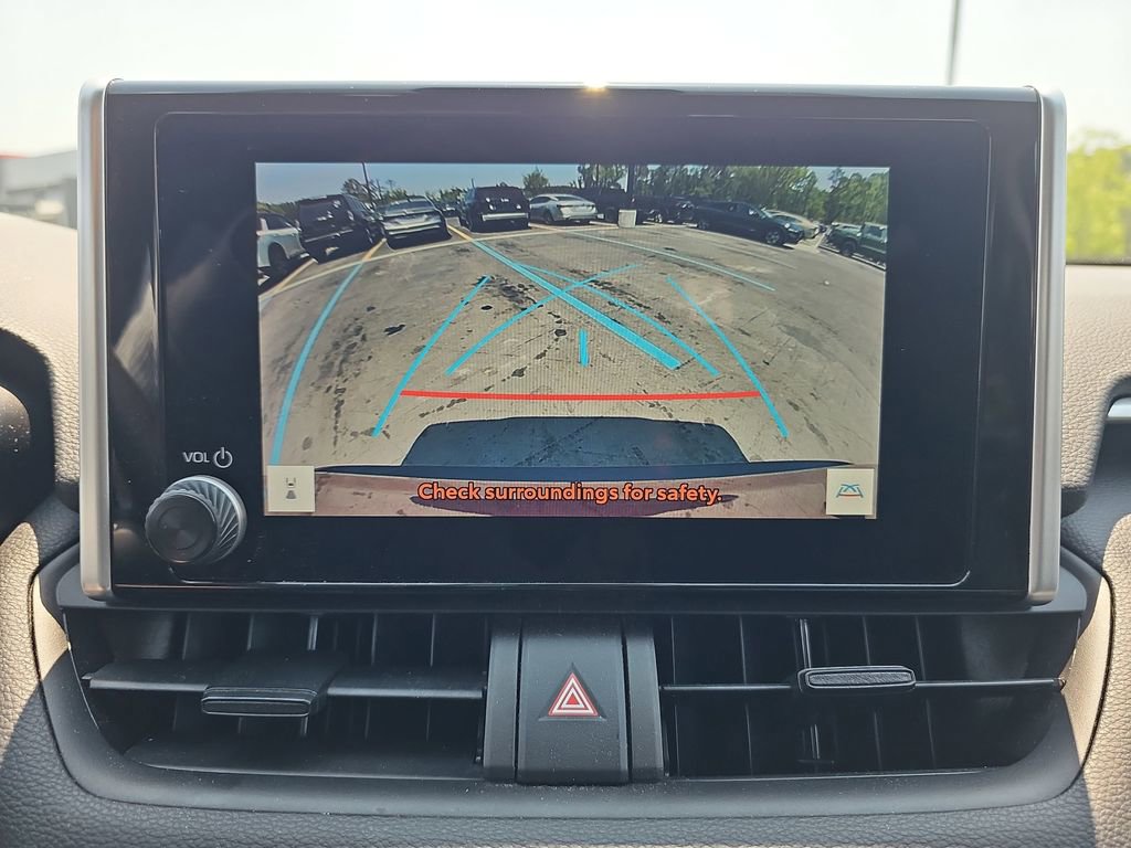 Used 2023 Toyota RAV4 XLE AWD/4WD image 25