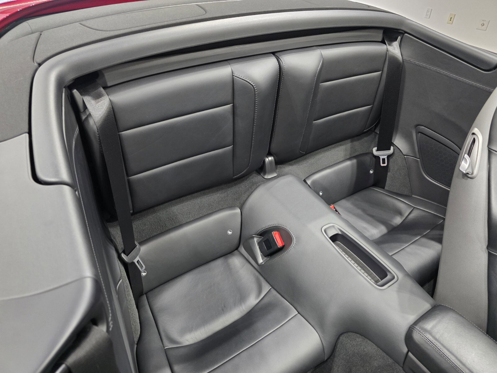 Used 2018 Porsche 911 Turbo image 25