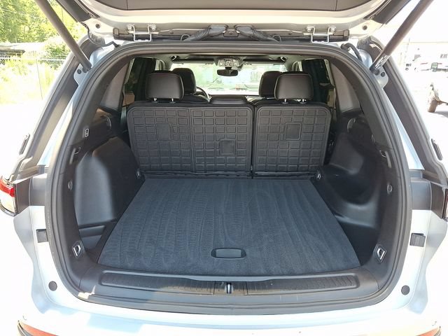 Used 2024 Jeep Grand Cherokee Altitude RWD image 23