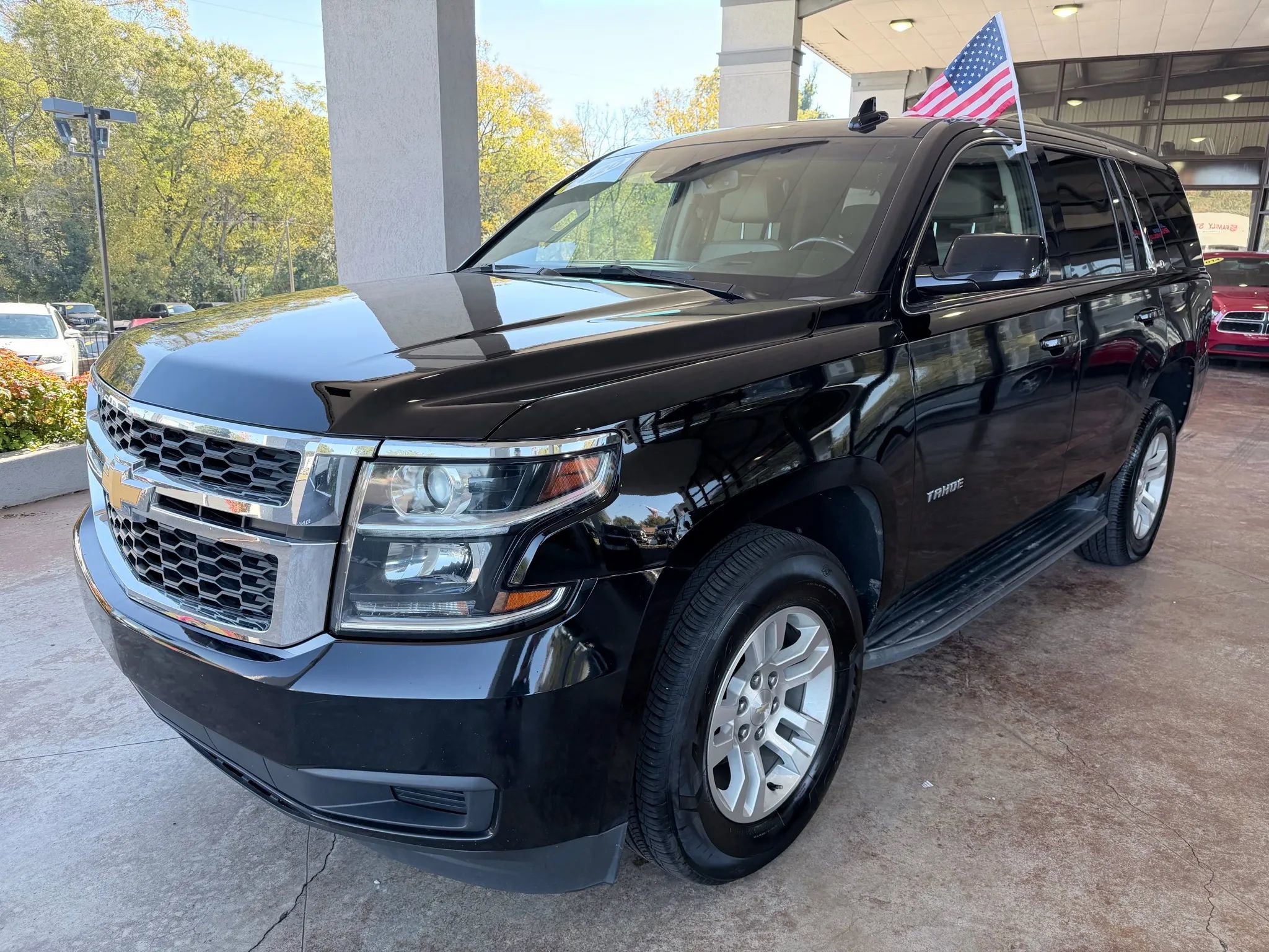 Used 2020 Chevrolet Tahoe LT image 3