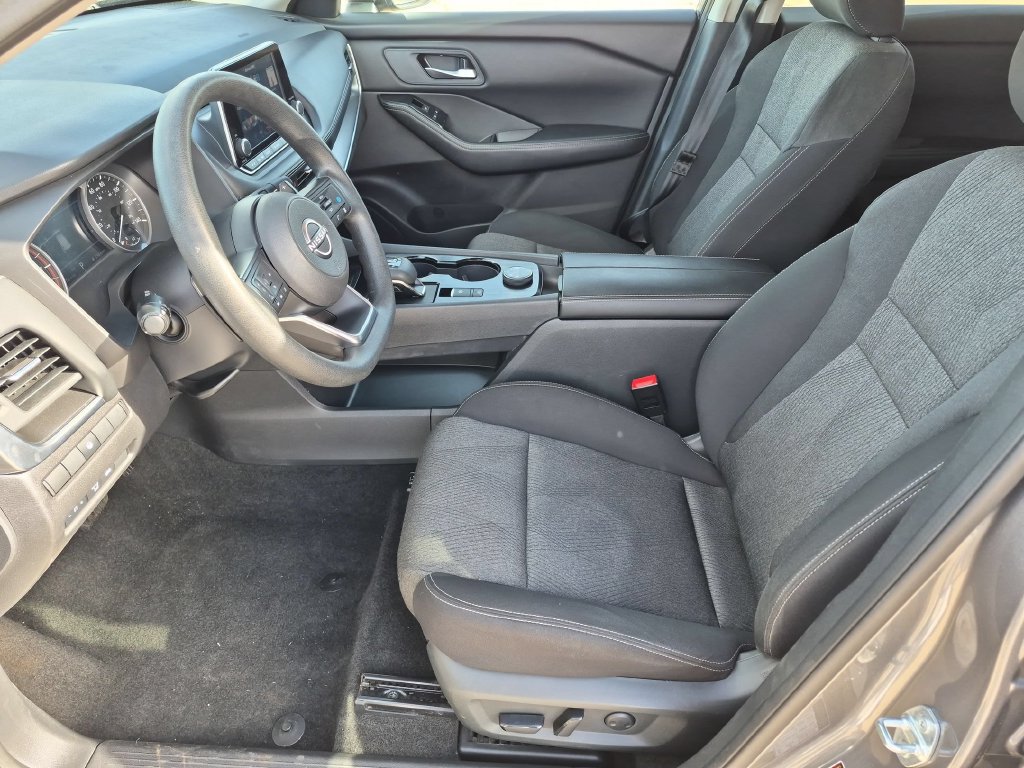 Used 2024 Nissan Rogue SV AWD/4WD image 15