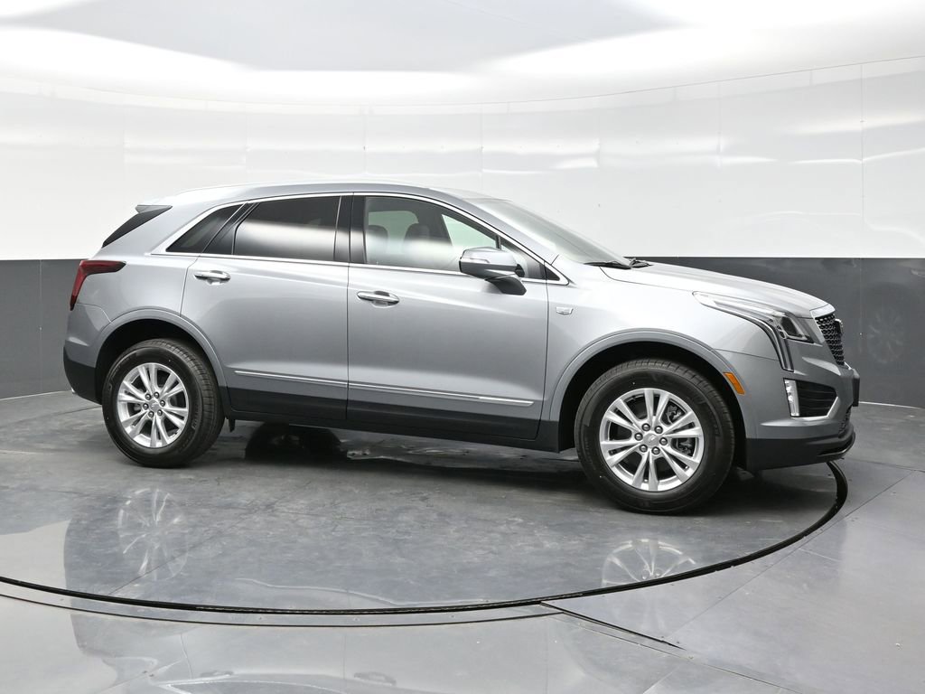 New 2026 Cadillac XT5 Luxury w/ LPO, Floor Liner Package AWD/4WD image 8