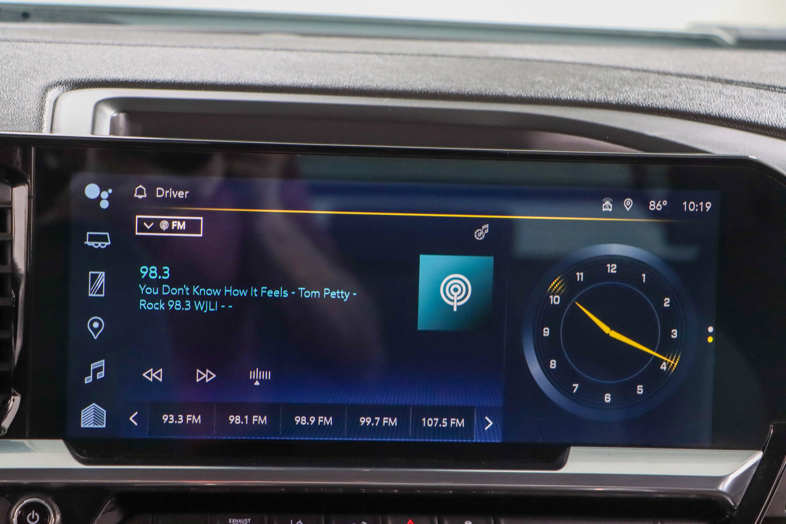 Used 2024 Chevrolet Silverado 3500 LT w/ Convenience Package image 20