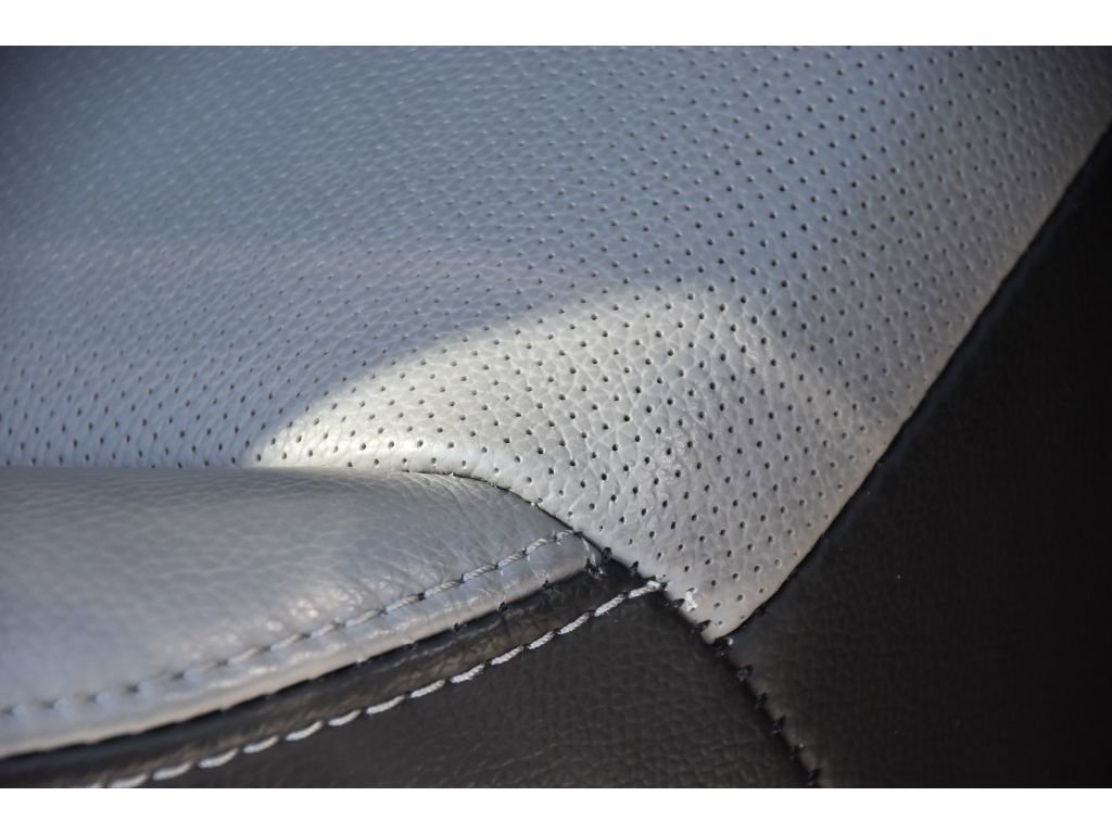 Used 2018 Chevrolet Equinox Premier image 31