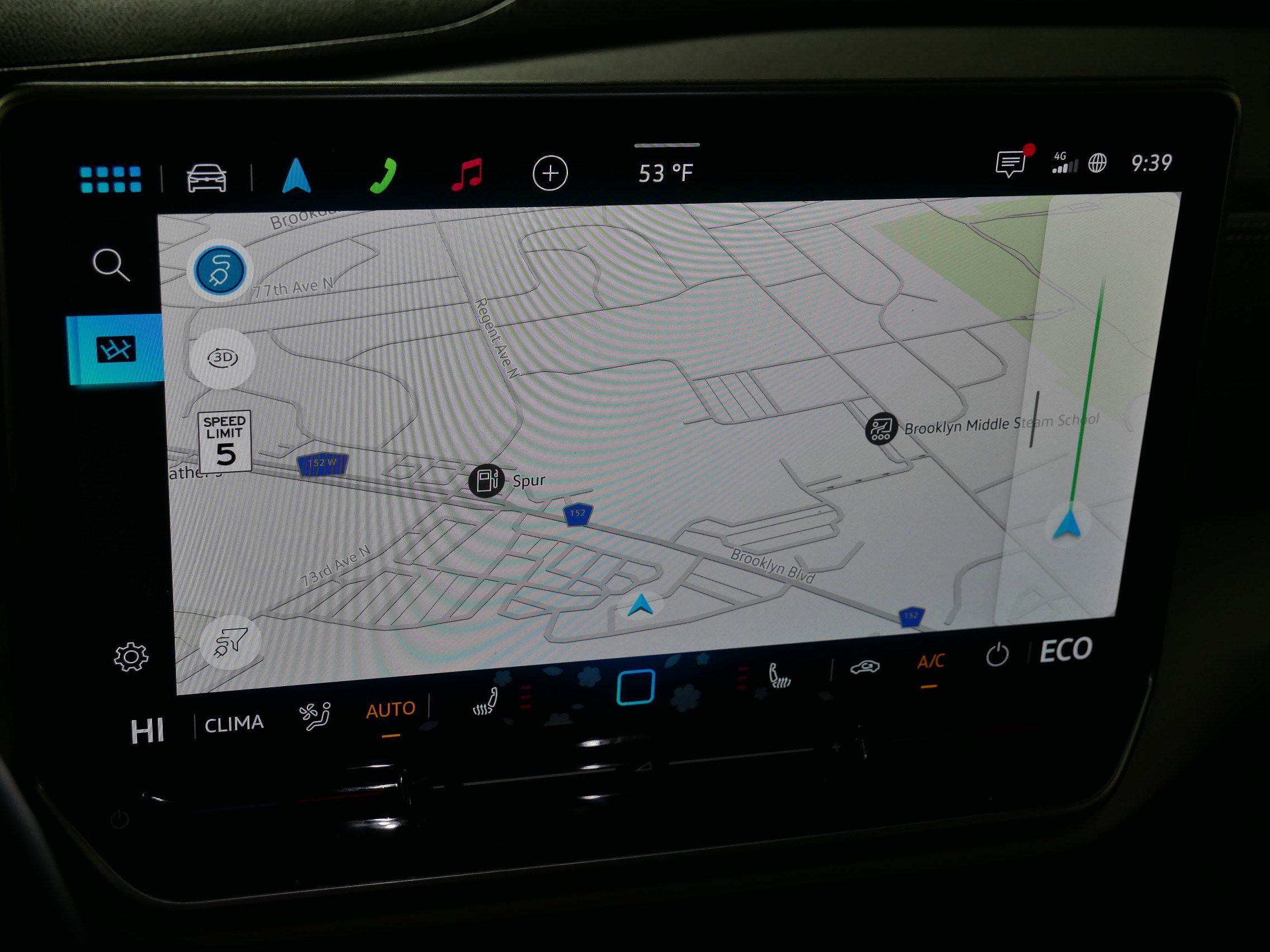 Certified 2024 Volkswagen ID.4 Pro image 29