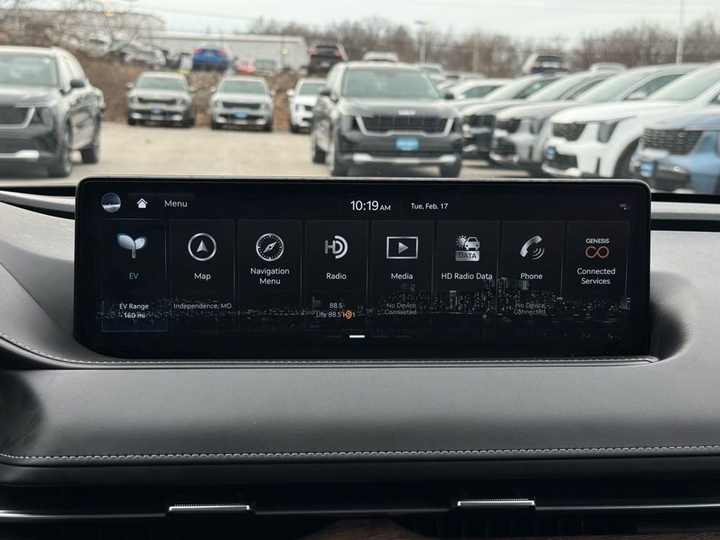 Used 2024 Genesis G80 image 45