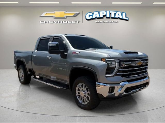 Used 2025 Chevrolet Silverado 2500 LTZ w/ LTZ Premium Package AWD/4WD image 7