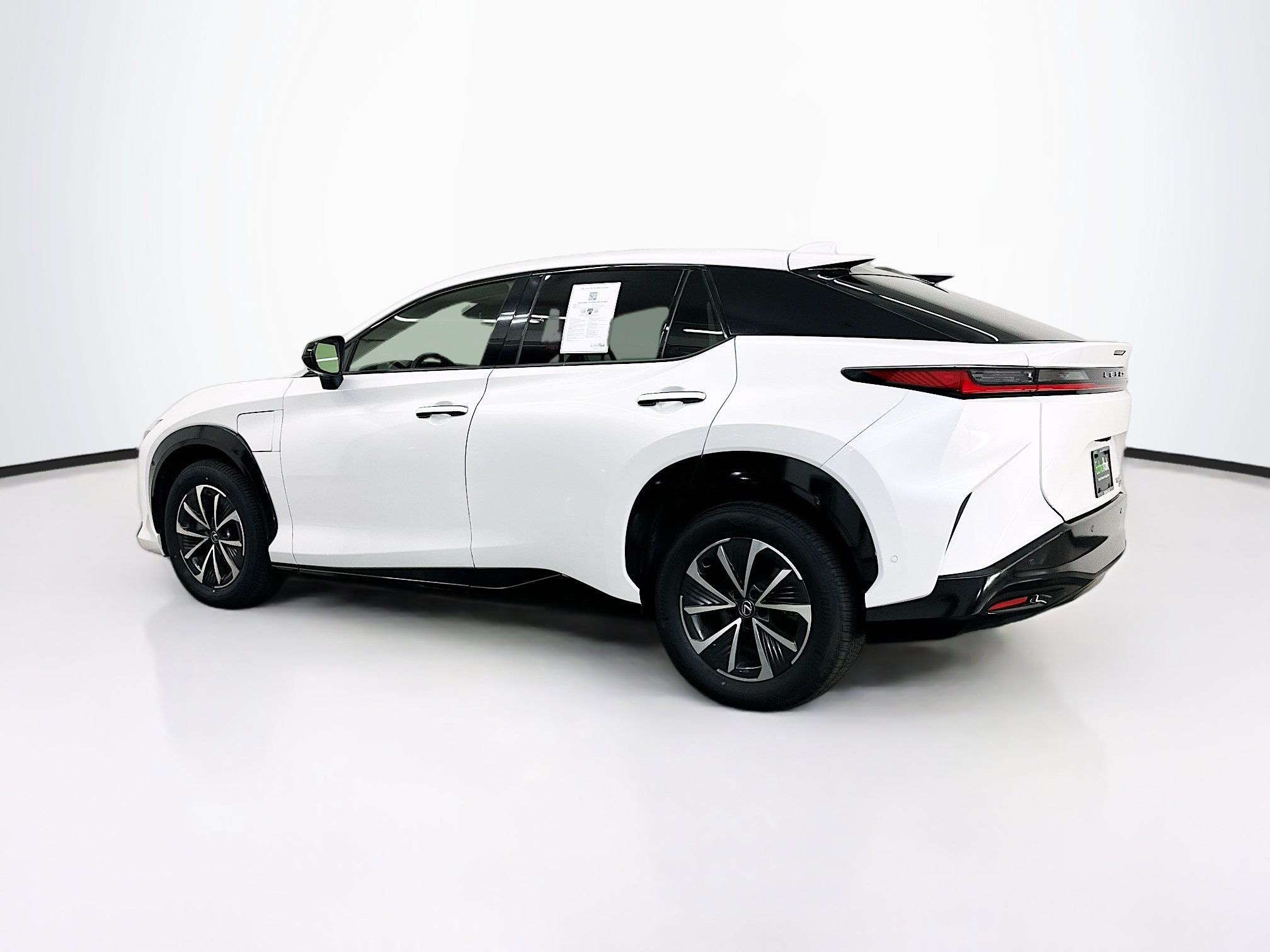 Used 2023 Lexus RZ 450e Premium w/ Technology Package AWD/4WD image 5