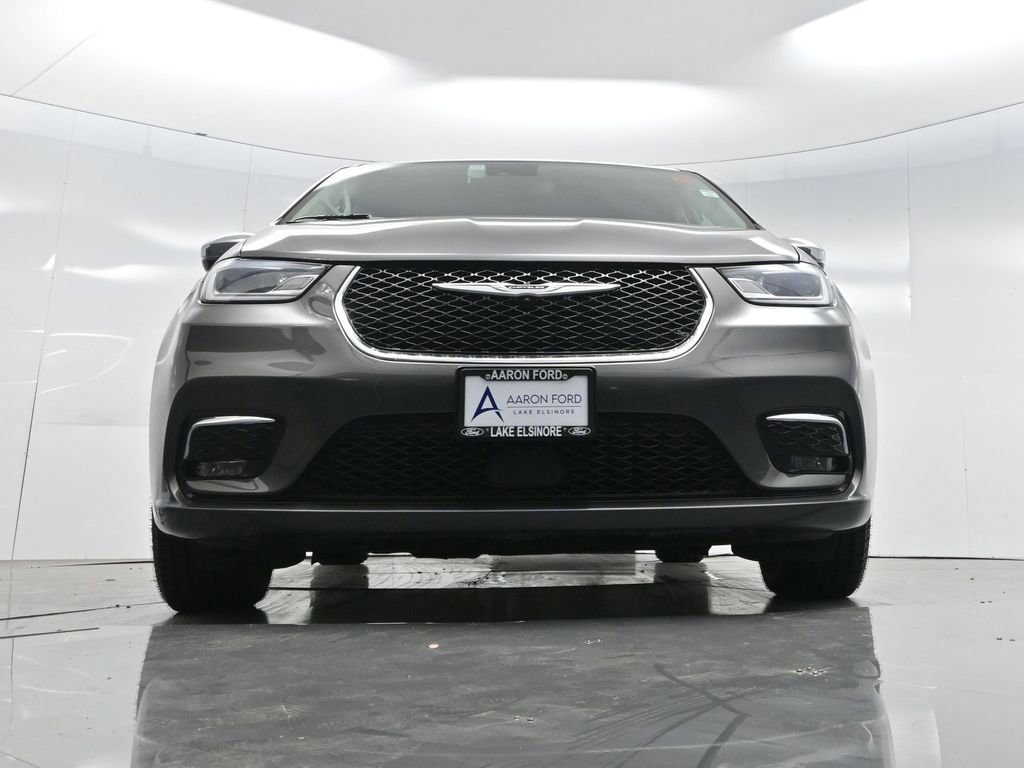Used 2023 Chrysler Pacifica Limited image 54