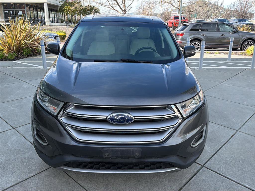 Used 2017 Ford Edge Titanium w/ Equipment Group 301A image 3