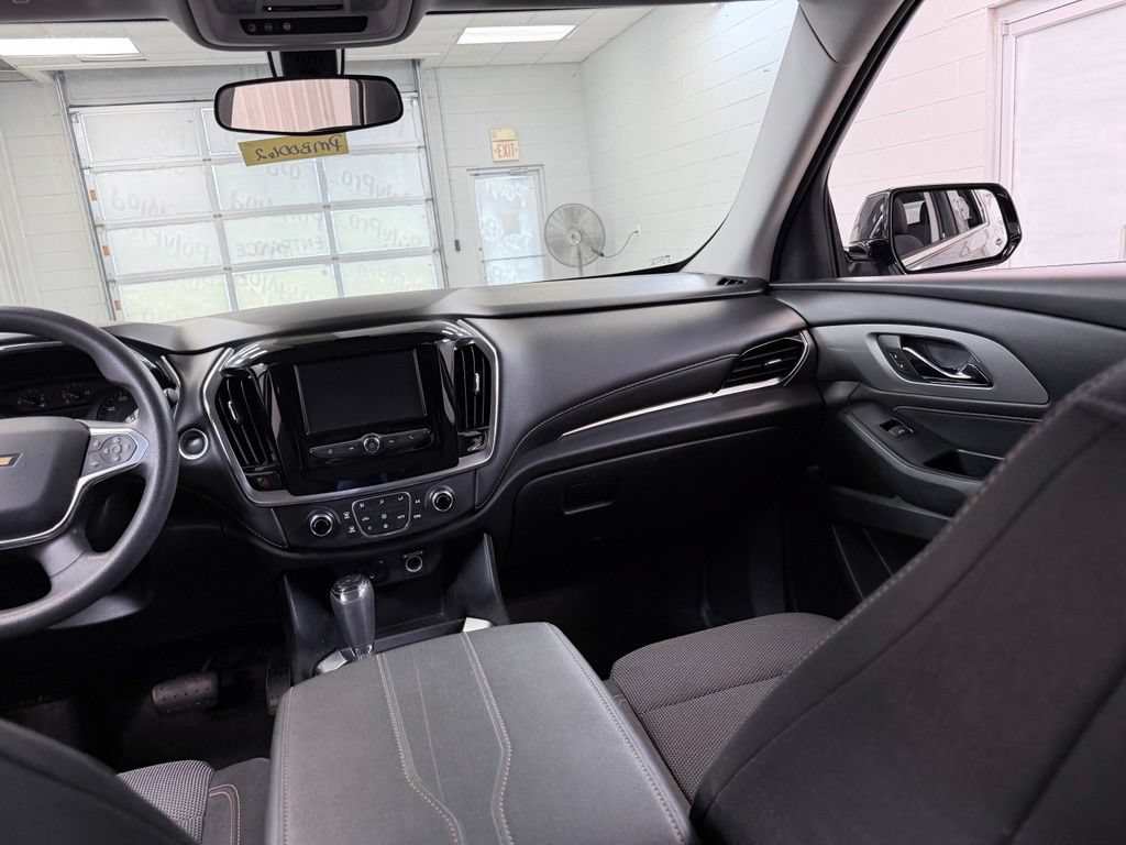 Used 2019 Chevrolet Traverse LS FWD image 28