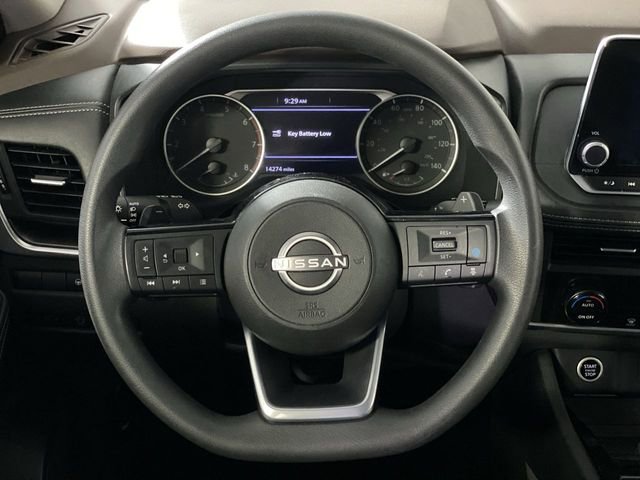 Used 2023 Nissan Rogue SV AWD/4WD image 16