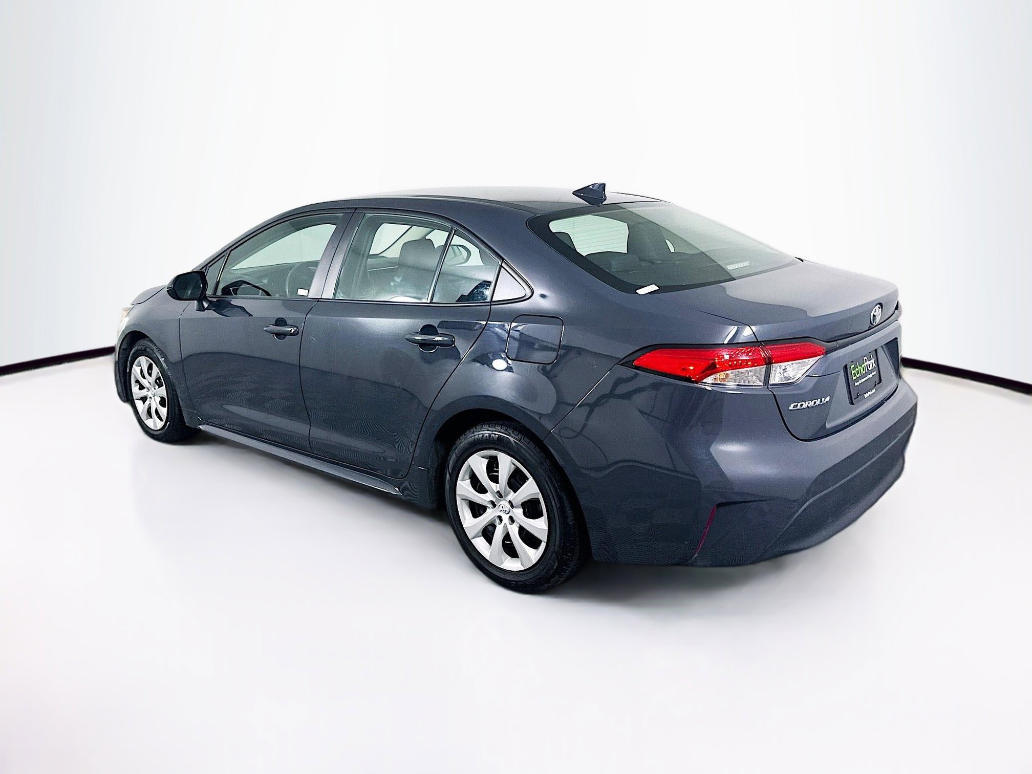 Used 2024 Toyota Corolla LE FWD image 5