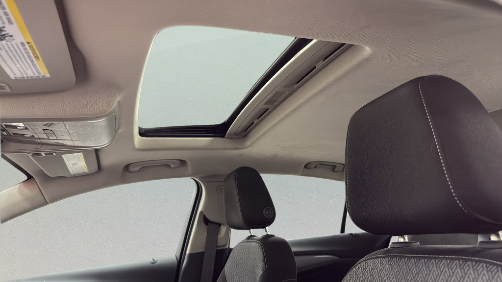 Used 2018 Buick Regal Preferred image 19