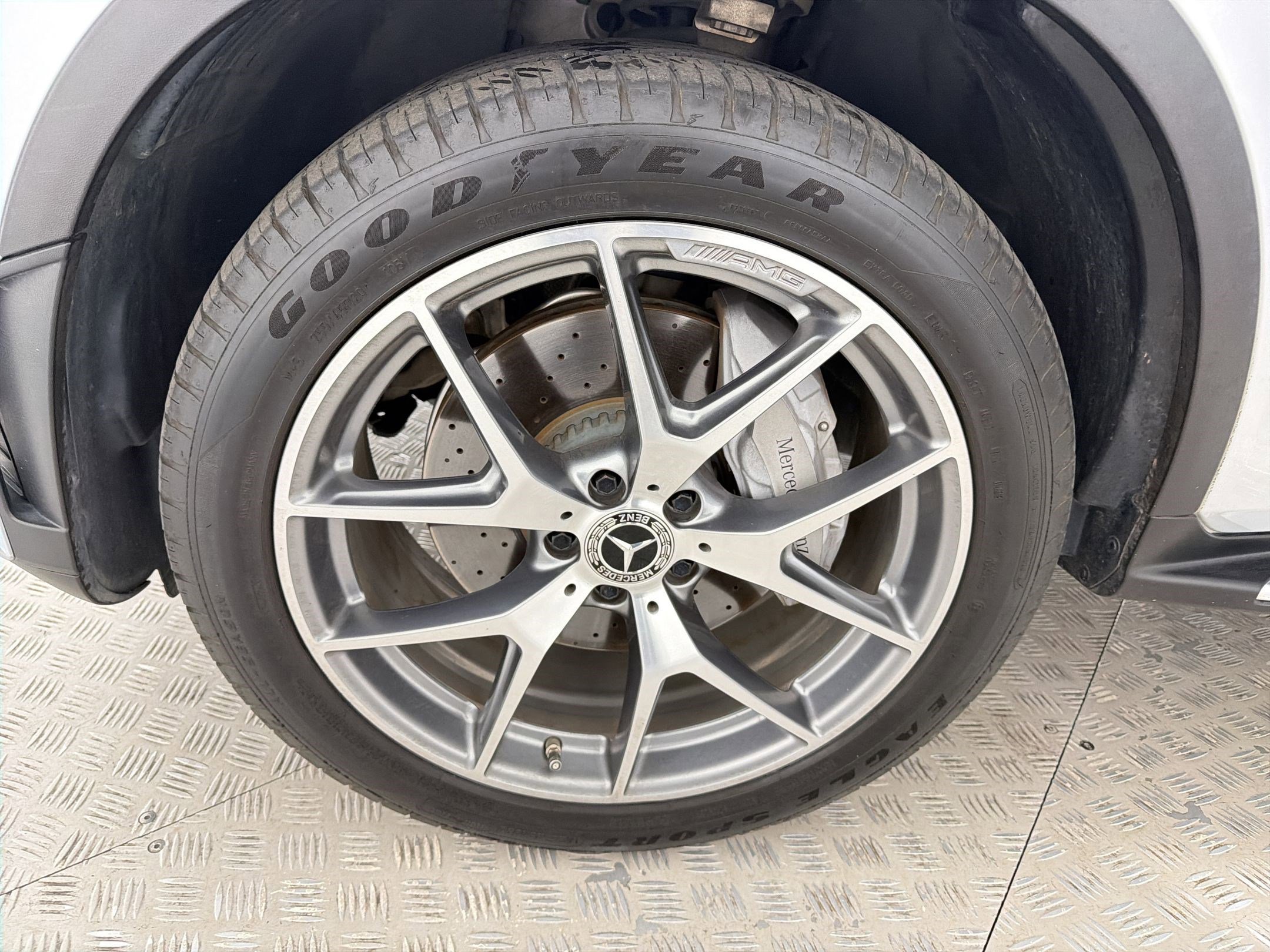 Used 2020 Mercedes-Benz GLC 300 4MATIC Coupe image 11