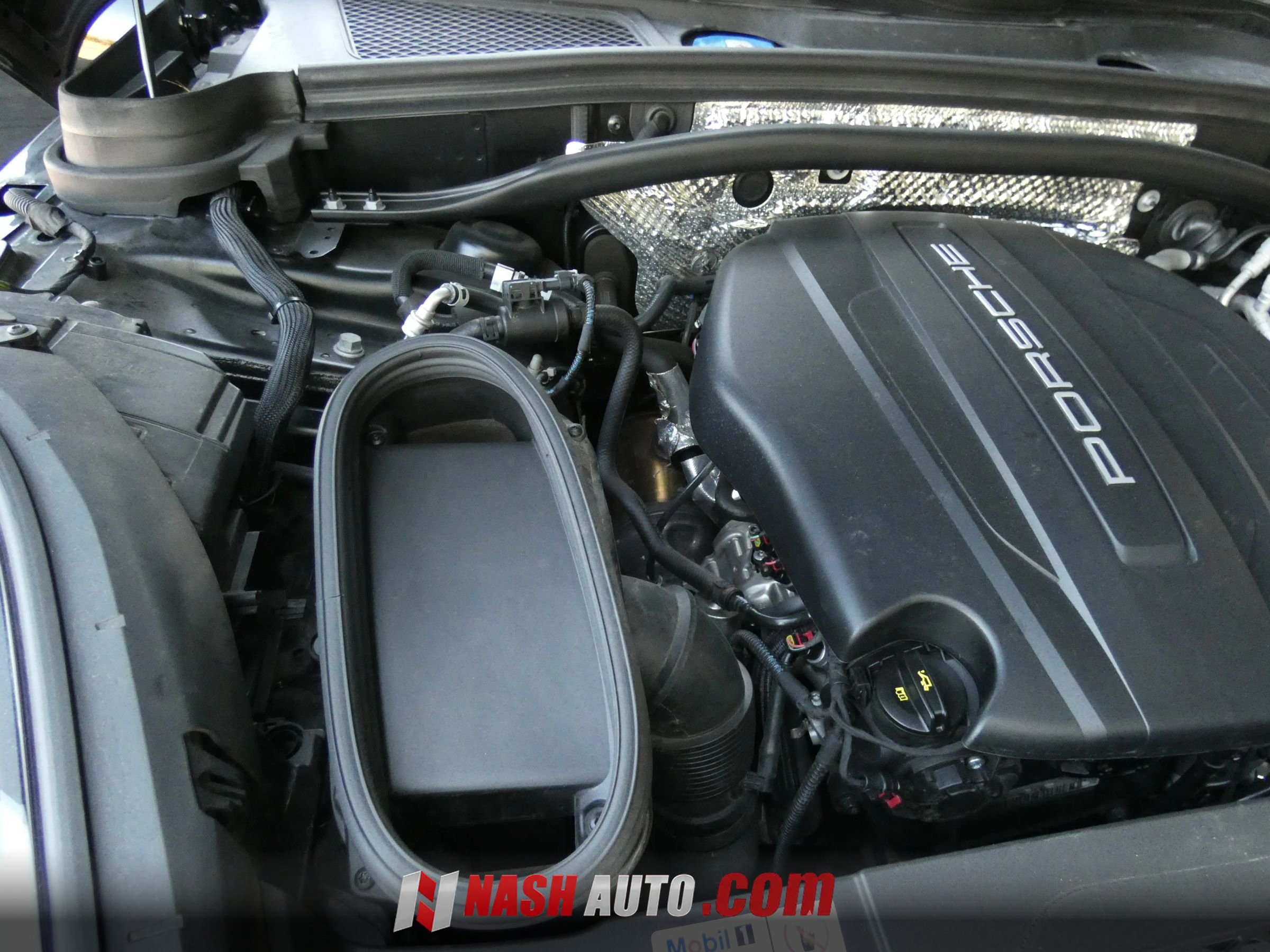 Used 2020 Porsche Macan AWD/4WD image 72