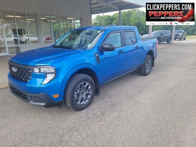 Used 2025 Ford Maverick XLT w/ Equipment Group 302A AWD/4WD image 2