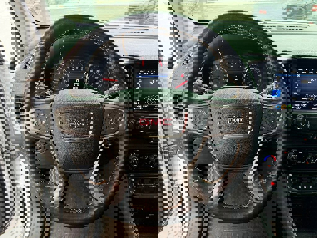 Used 2023 GMC Terrain AT4 image 13