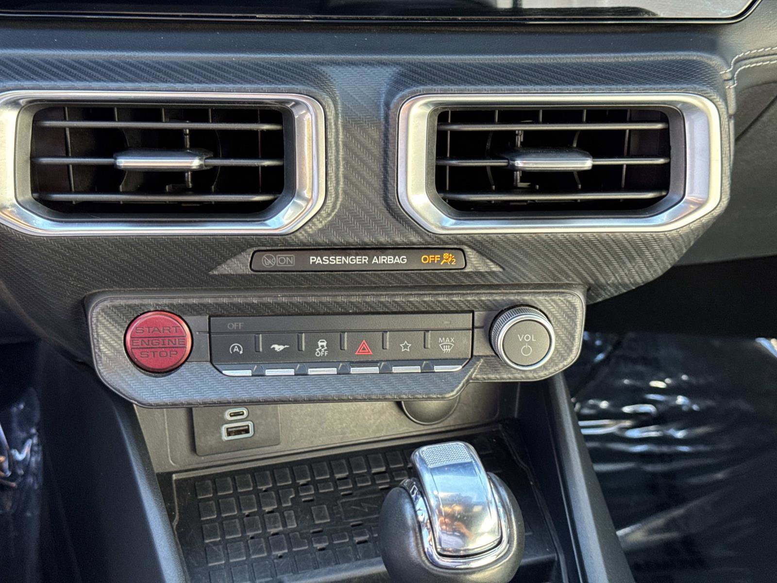 Used 2024 Ford Mustang Premium image 19