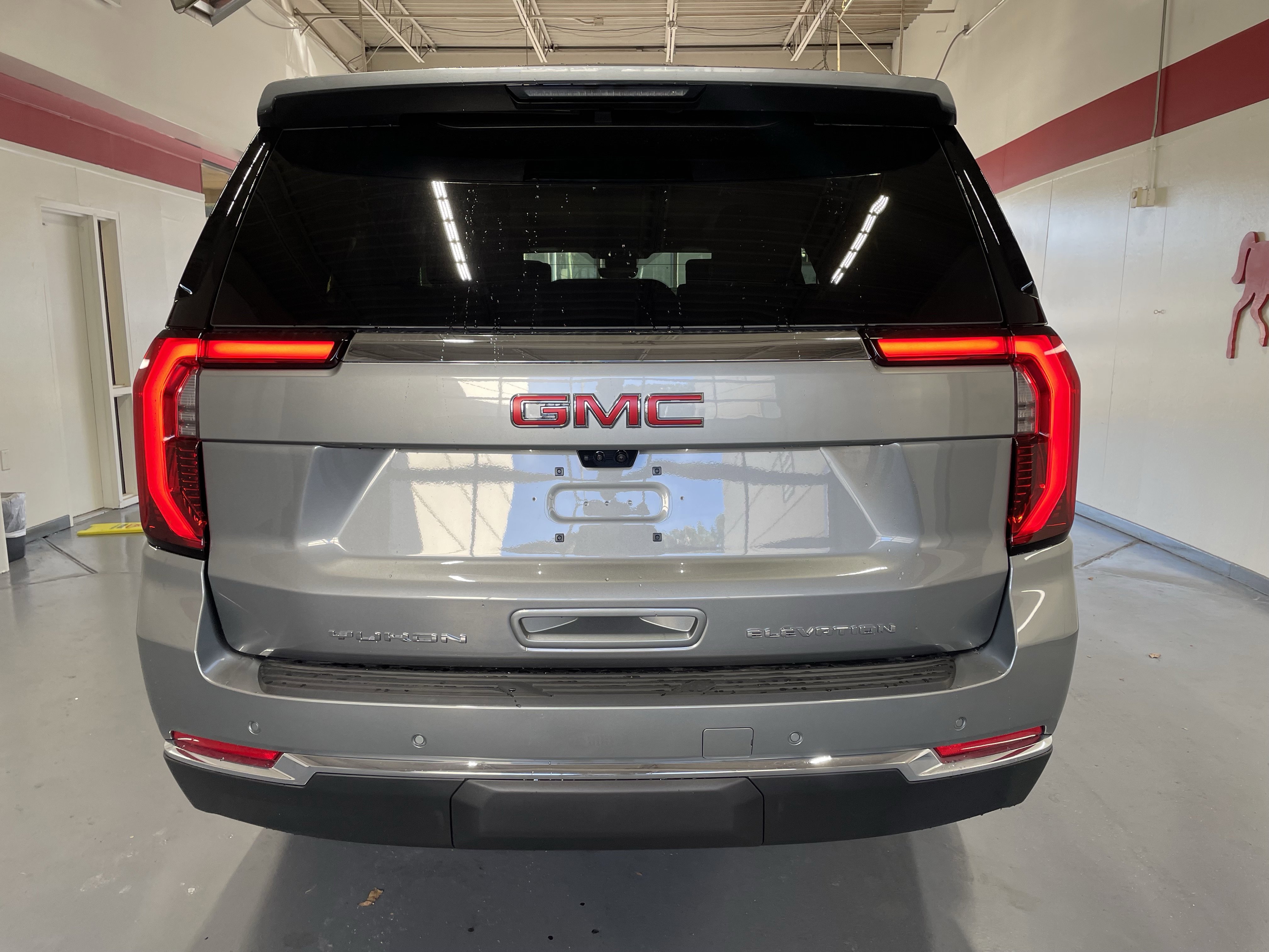 New 2026 GMC Yukon XL Elevation w/ Elevation Premium Package image 5
