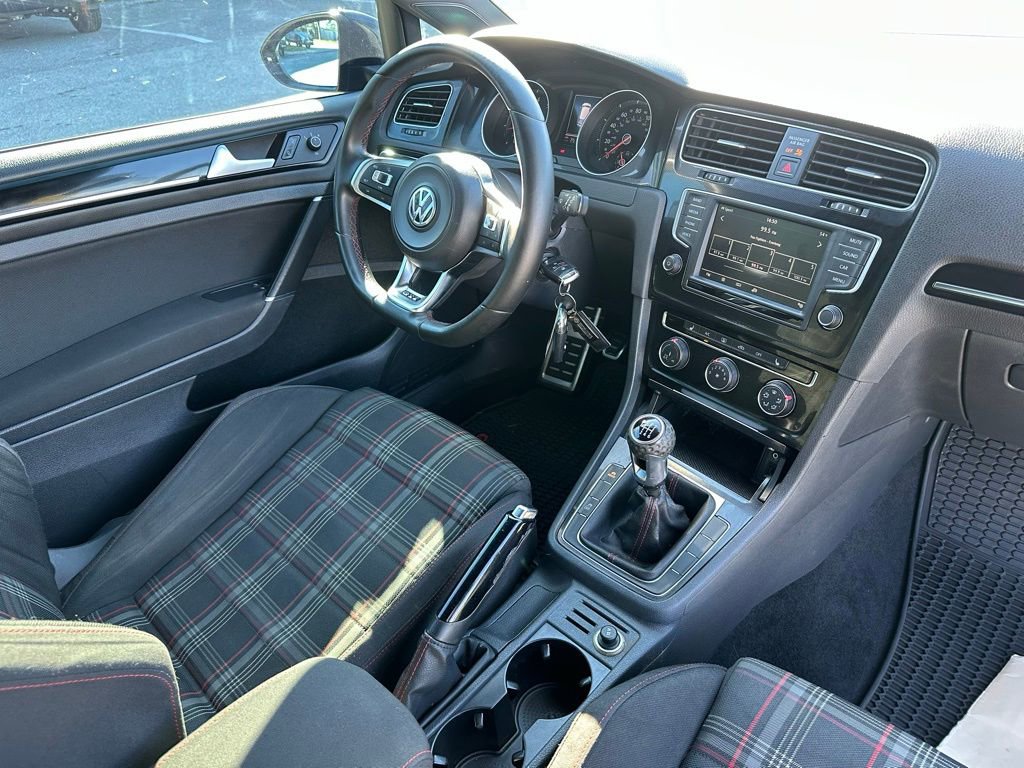 Used 2016 Volkswagen GTI S image 19