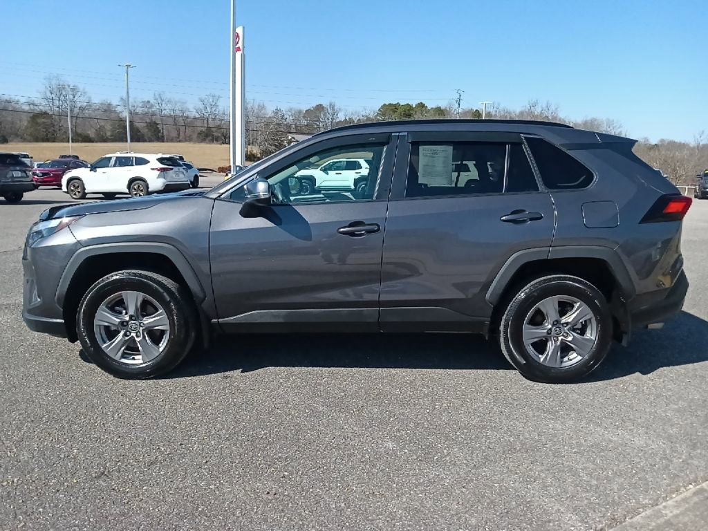 Used 2024 Toyota RAV4 XLE w/ Convenience Package image 6