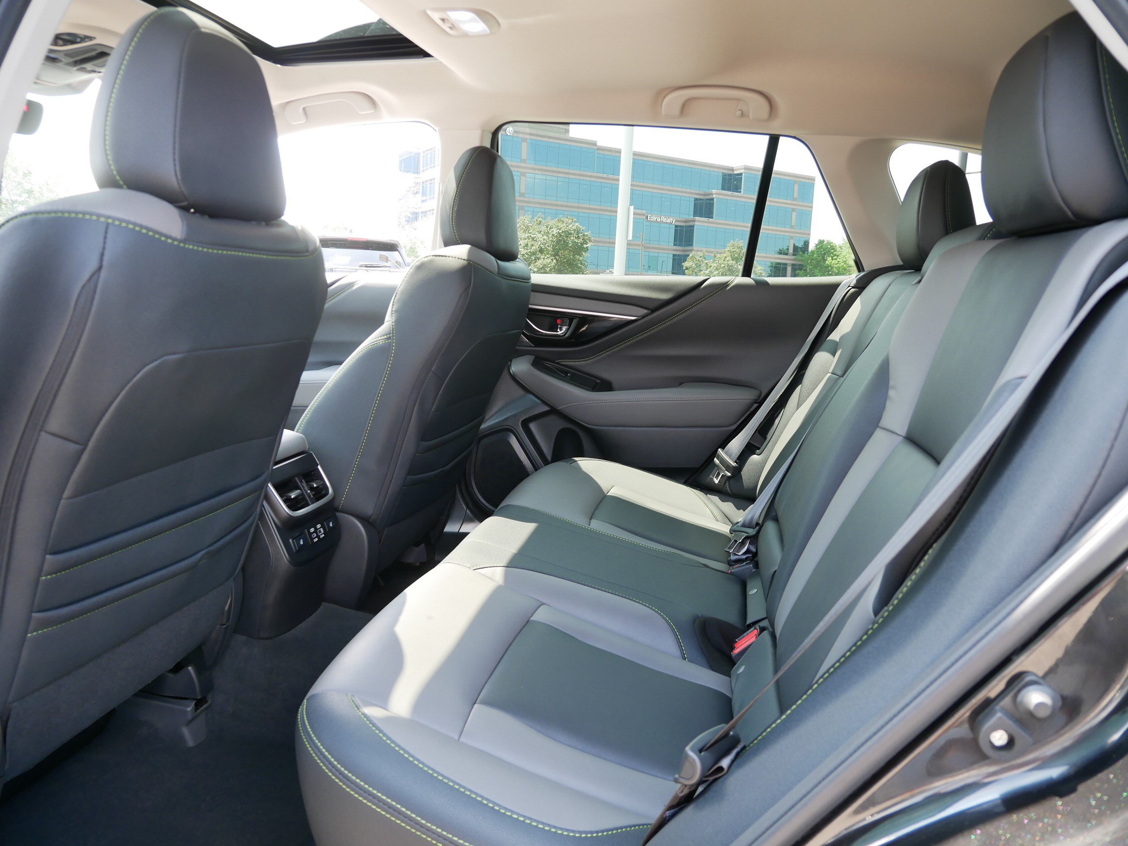 Certified 2023 Subaru Outback Onyx Edition XT AWD/4WD image 33