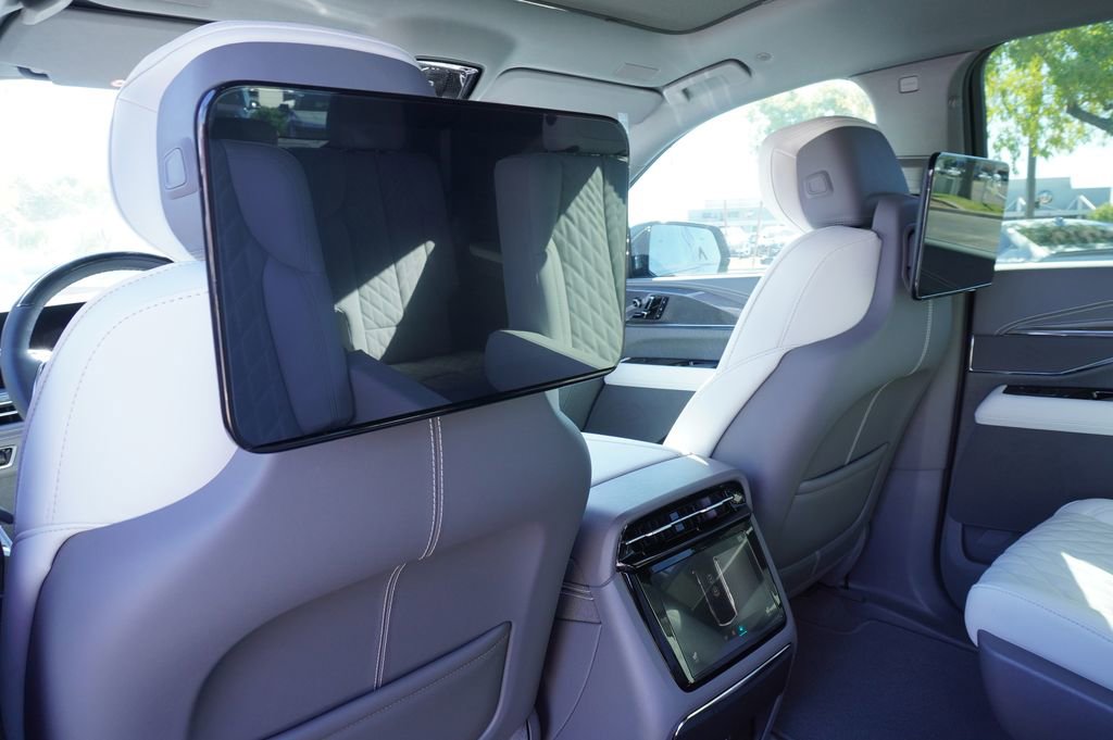 New 2026 Cadillac Escalade IQ Luxury 1 image 10