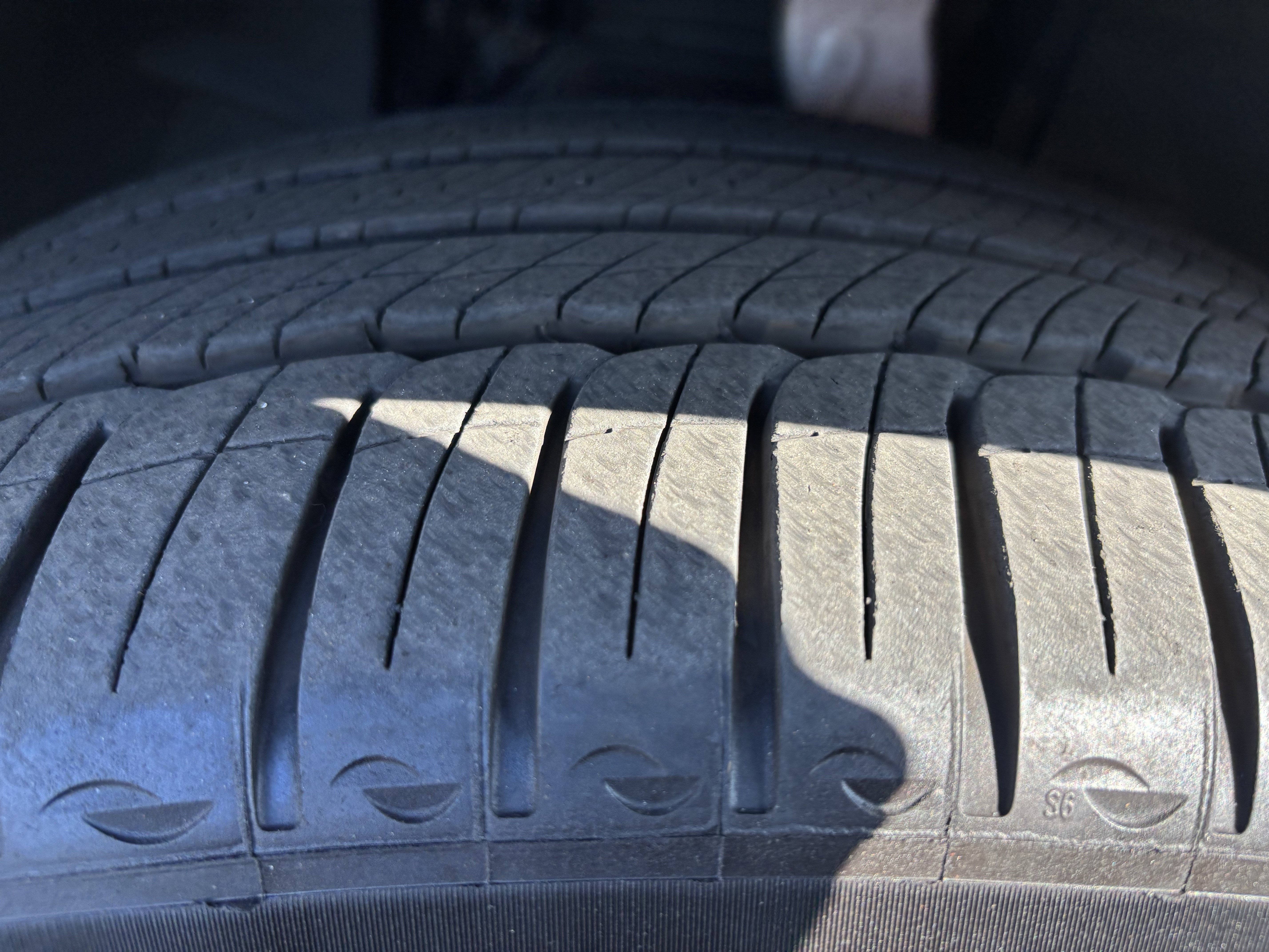 Used 2021 Mercedes-Benz GLS 580 4MATIC image 12