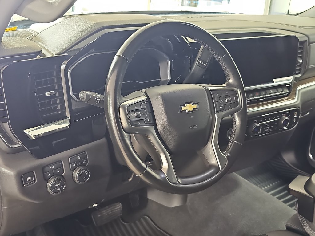 Certified 2024 Chevrolet Silverado 1500 LT AWD/4WD image 19