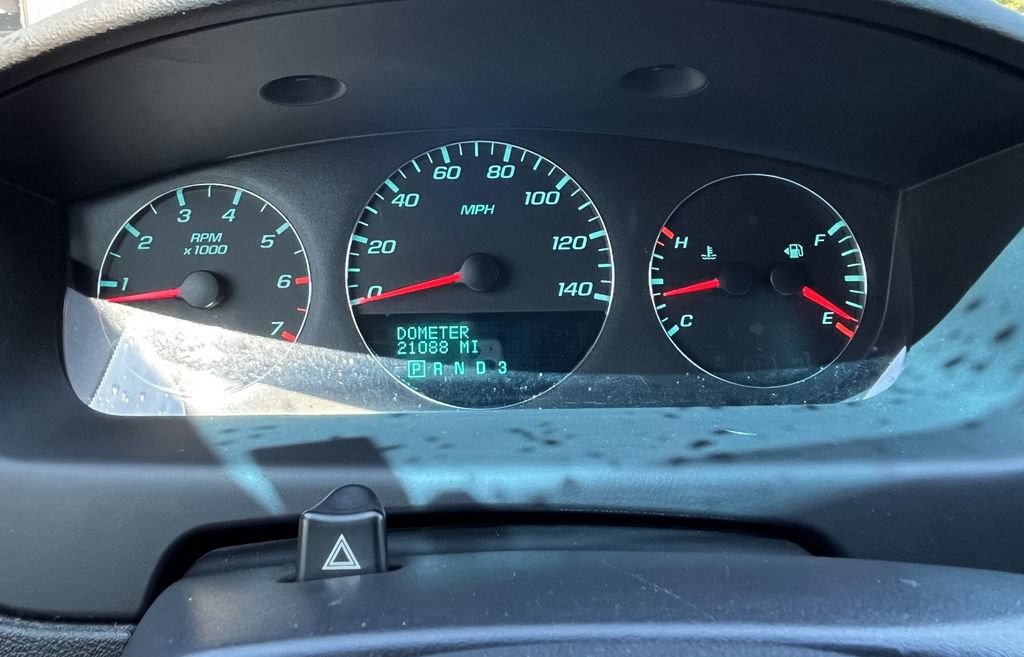 Used 2011 Chevrolet Impala LT FWD image 14