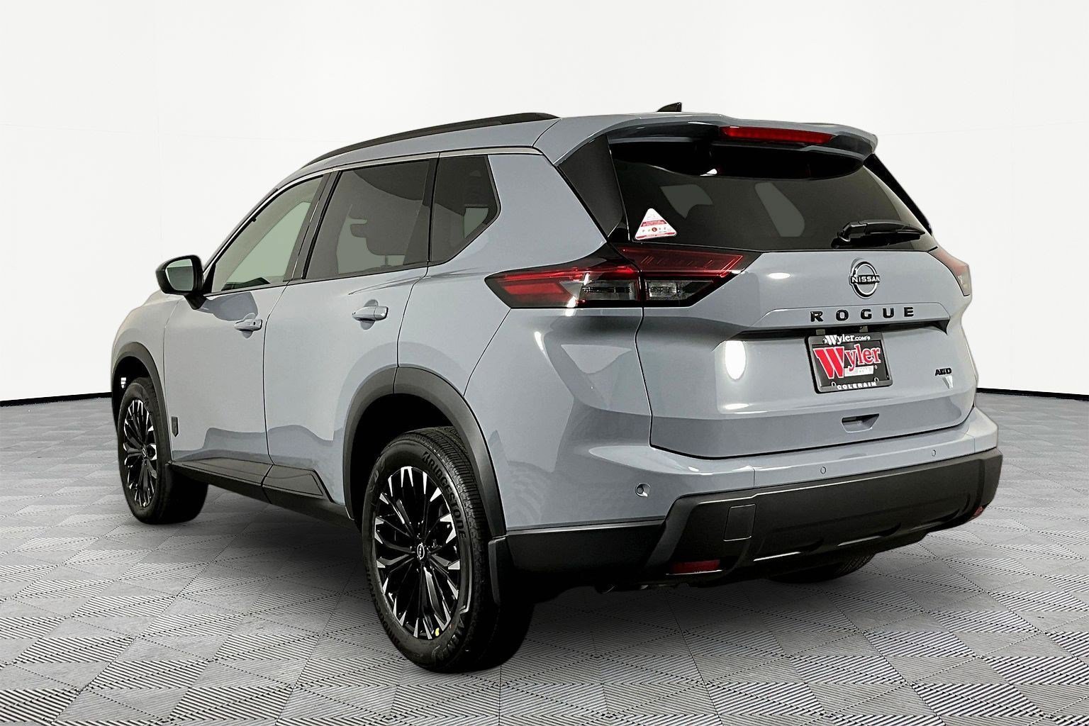 New 2026 Nissan Rogue Dark Armor AWD/4WD image 4