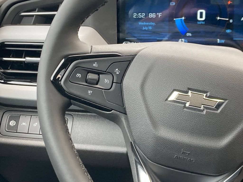New 2027 Chevrolet Bolt LT w/ Comfort Package FWD image 8